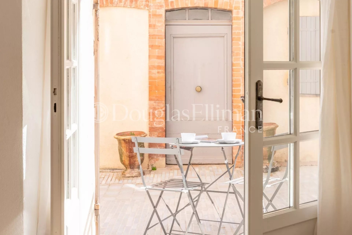 Appartement de luxe à vendre à Mougins, 980 000 €, Photo 2