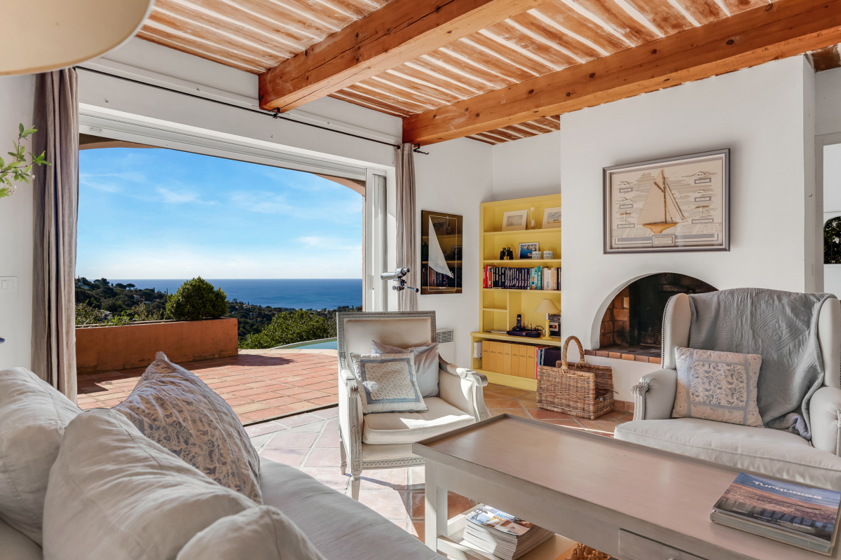 Luxury House for sale in La Croix-Valmer, 1 560 000 €, Photo 3