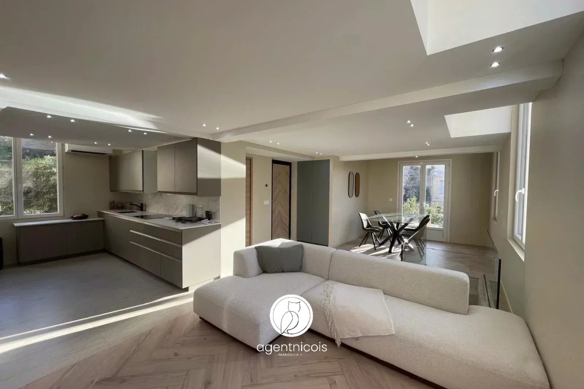 Maison de luxe à vendre à Nice, 590 000 €, Photo 2