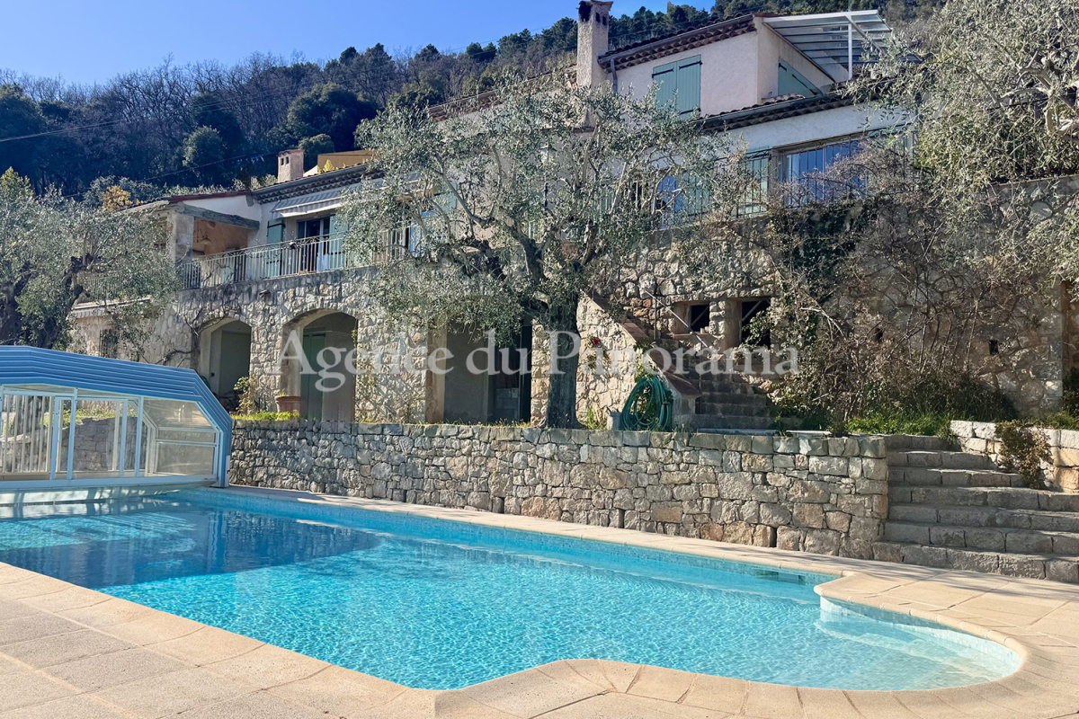 Luxury House for sale in Spéracèdes, 885 000 €, Photo 1