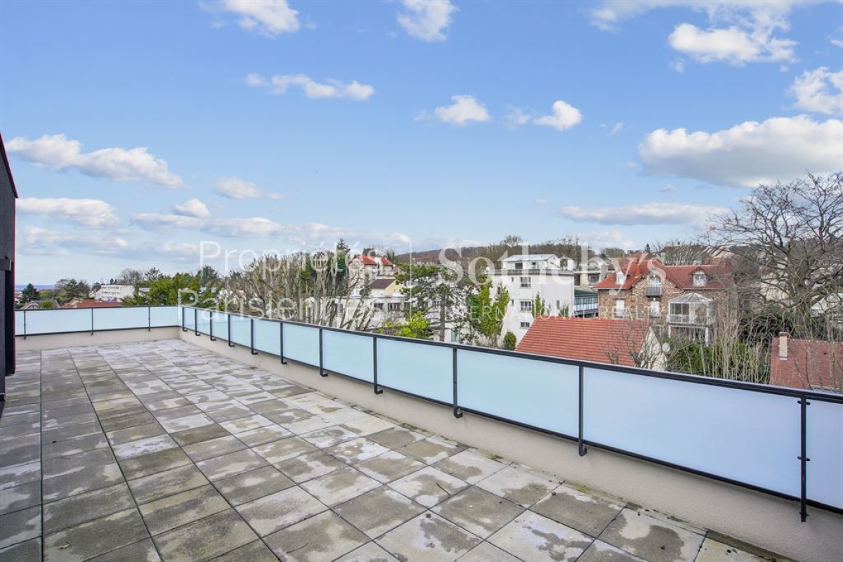 Luxury Apartment for sale in Cormeilles-en-Parisis, 705 000 €, Photo 1
