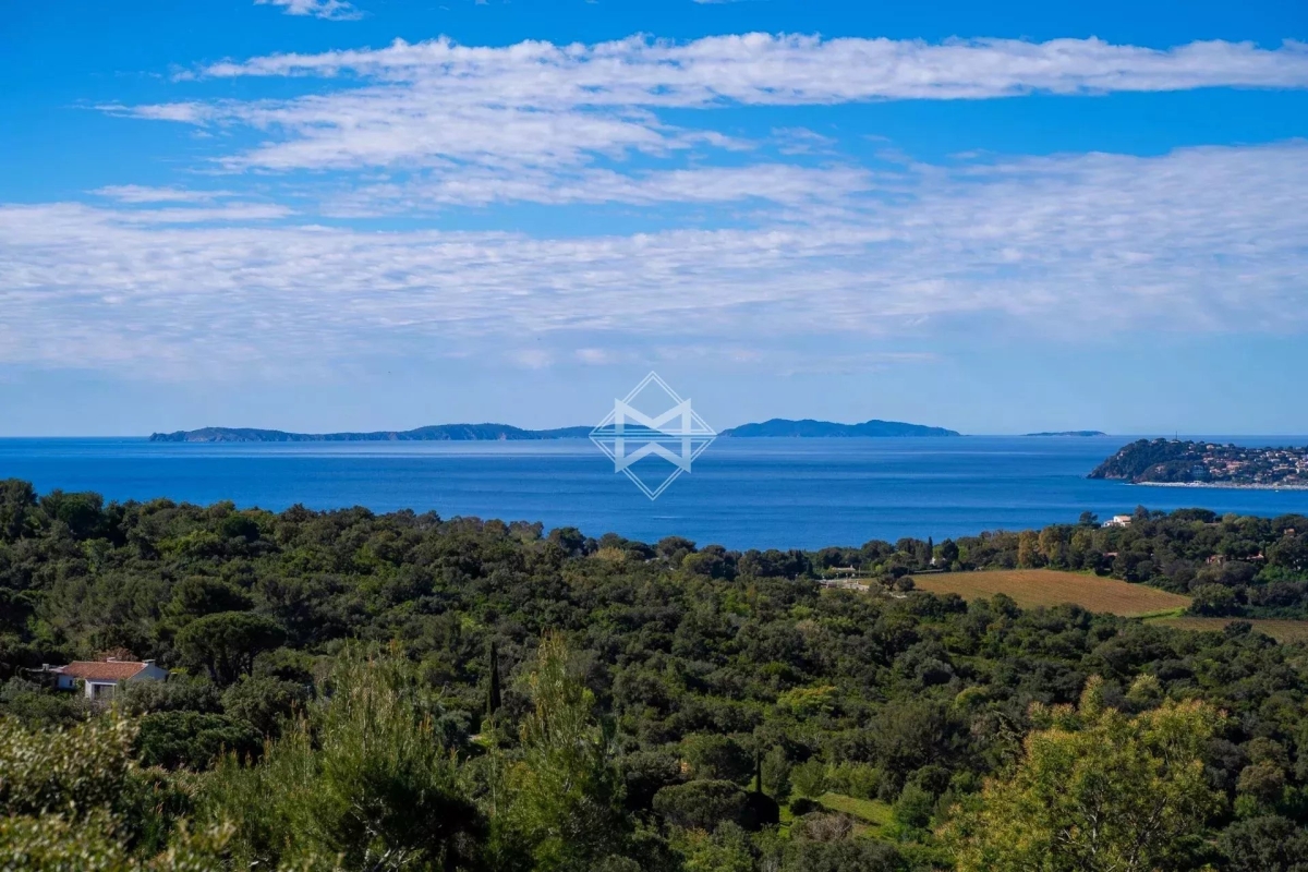 Luxury House for sale in La Croix-Valmer, 3 990 000 €, Photo 1