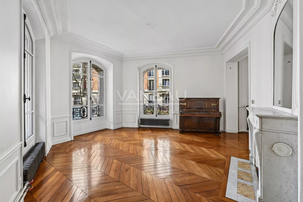 Luxury Apartment for sale in Paris 16Ème, 1 750 000 €, Photo 3