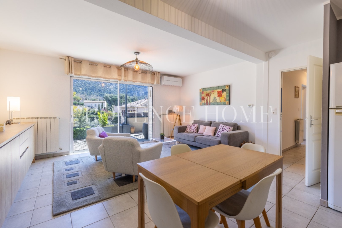 Appartement de luxe à vendre à Robion, 340 000 €, Photo 3