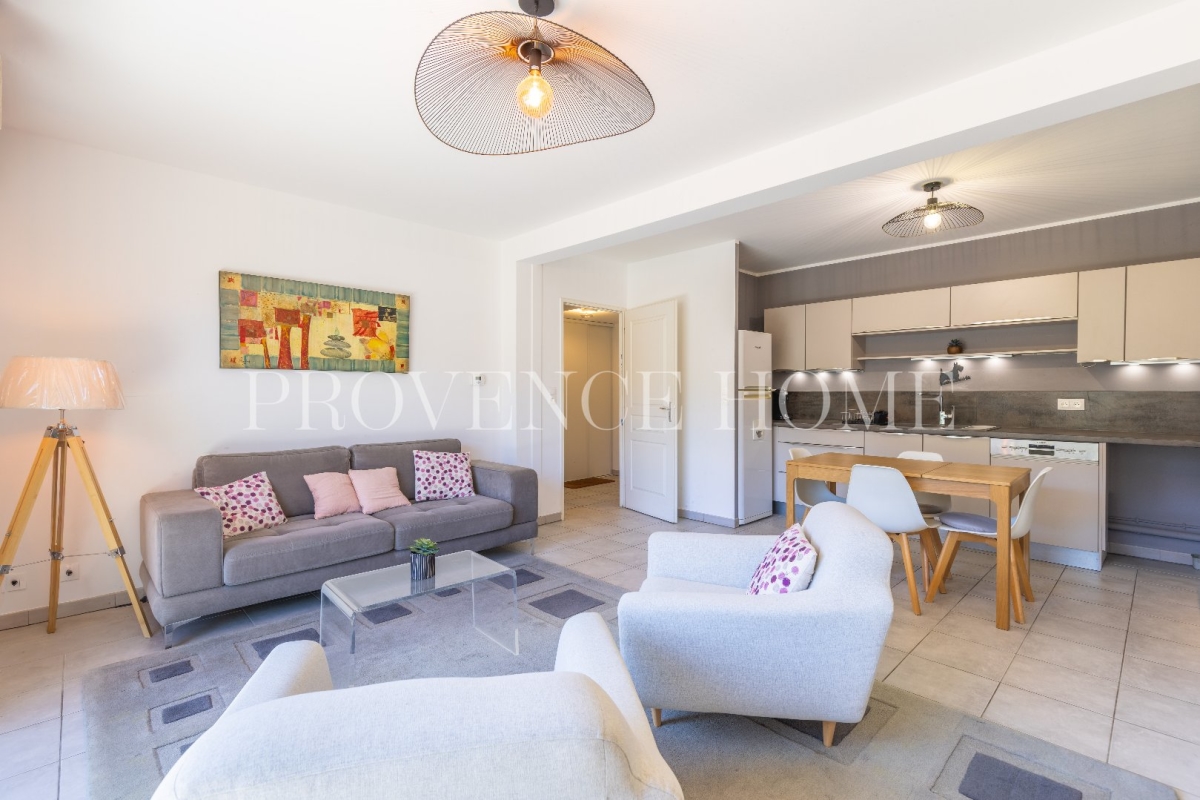 Appartement de luxe à vendre à Robion, 340 000 €, Photo 4