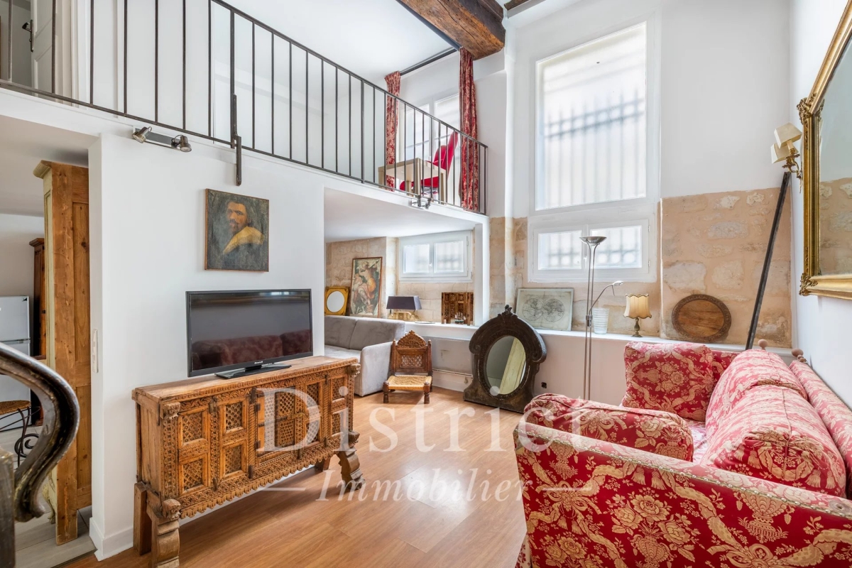 Luxury Apartment for sale in Paris 4Ème, 750 000 €, Photo 1