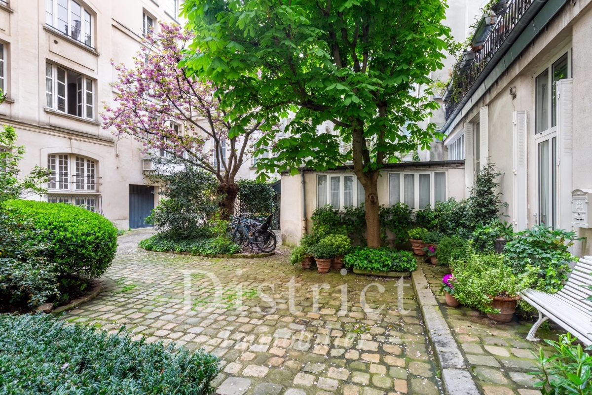 Luxury Apartment for sale in Paris 4Ème, 594 000 €, Photo 1