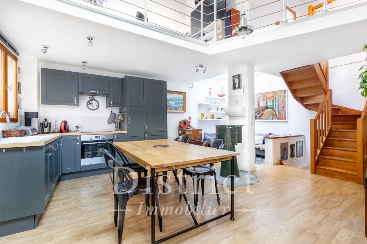 Luxury Apartment for sale in Paris 11ème, 1 090 000 €, Photo 2
