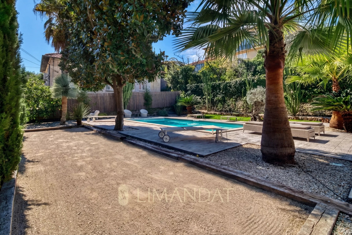 Luxury House for sale in Cannes, 2 240 000 €, Photo 2