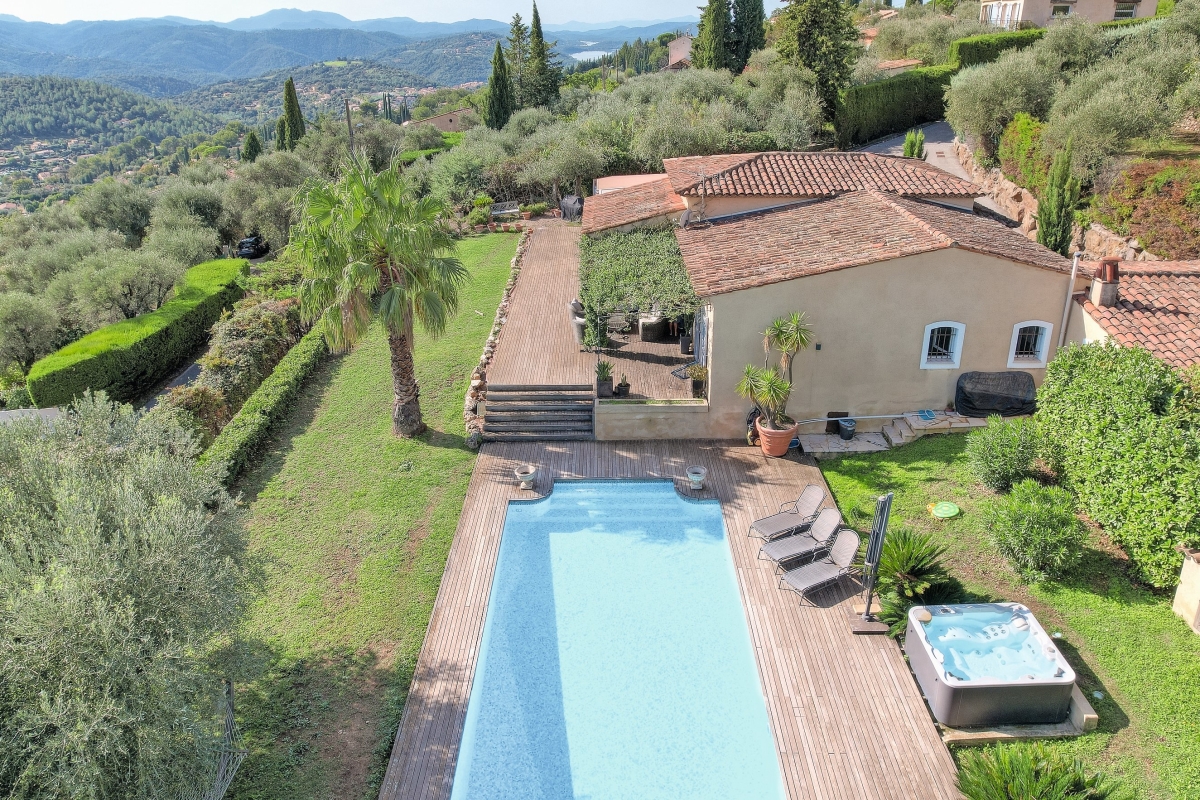 Maison de luxe à vendre à Le Tignet, 1 060 000 €, Photo 3