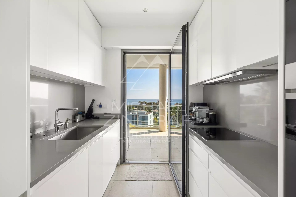 Luxury Apartment for sale in Antibes, 2 990 000 €, Photo 4