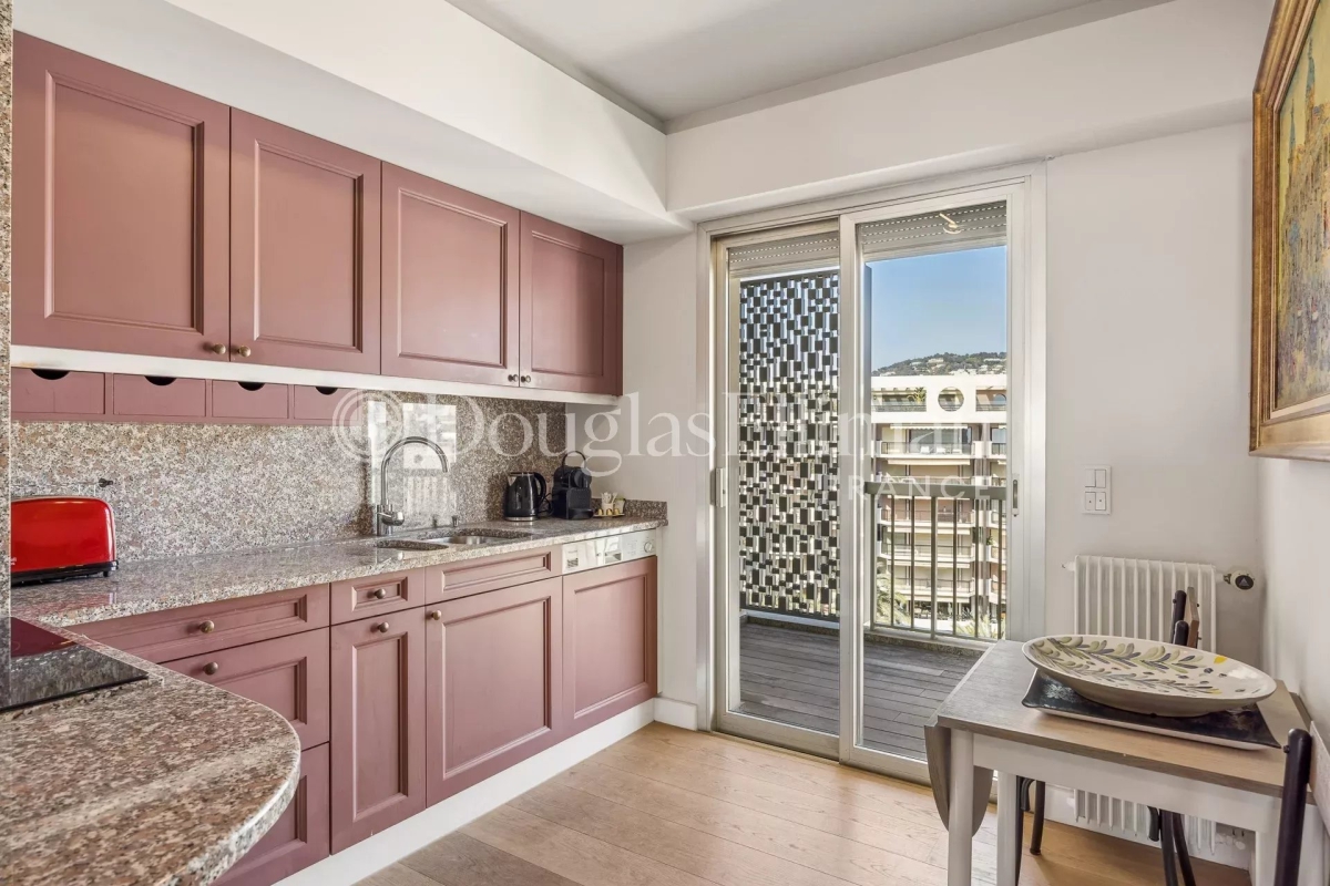 Luxury Apartment for sale in Cannes, 2 200 000 €, Photo 5