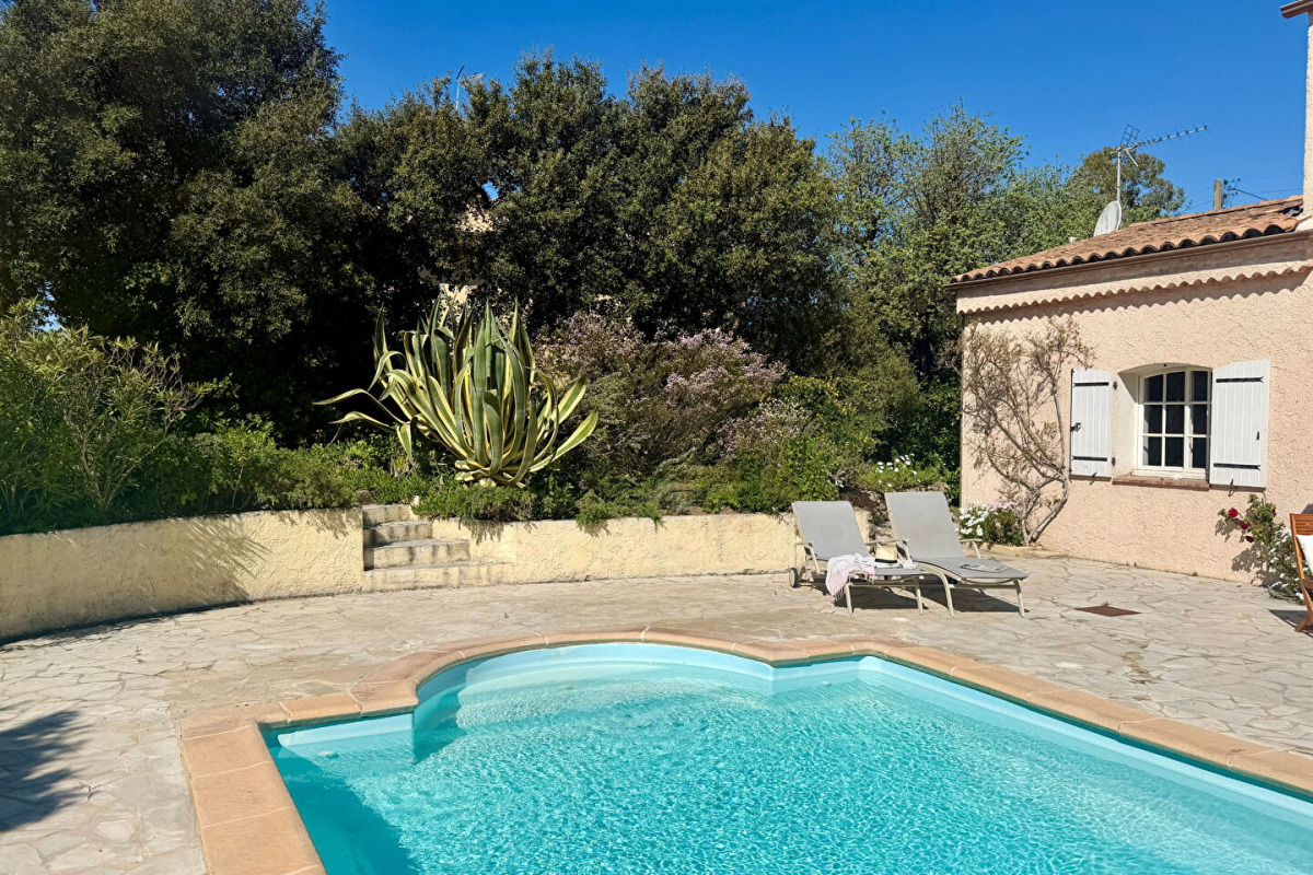Maison de luxe à vendre à Saint-Raphaël, 890 000 €, Photo 6