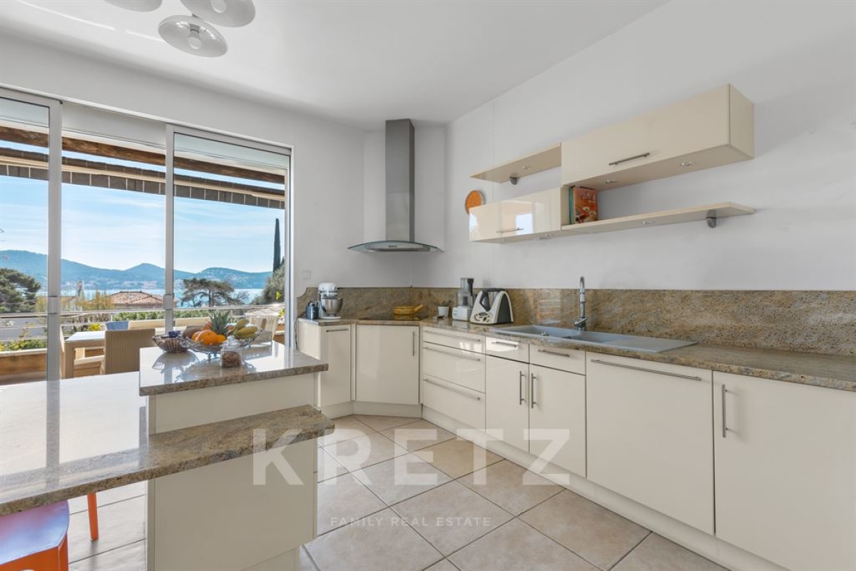 Maison de luxe à vendre à Saint-Cyr-sur-Mer, 2 600 000 €, Photo 7