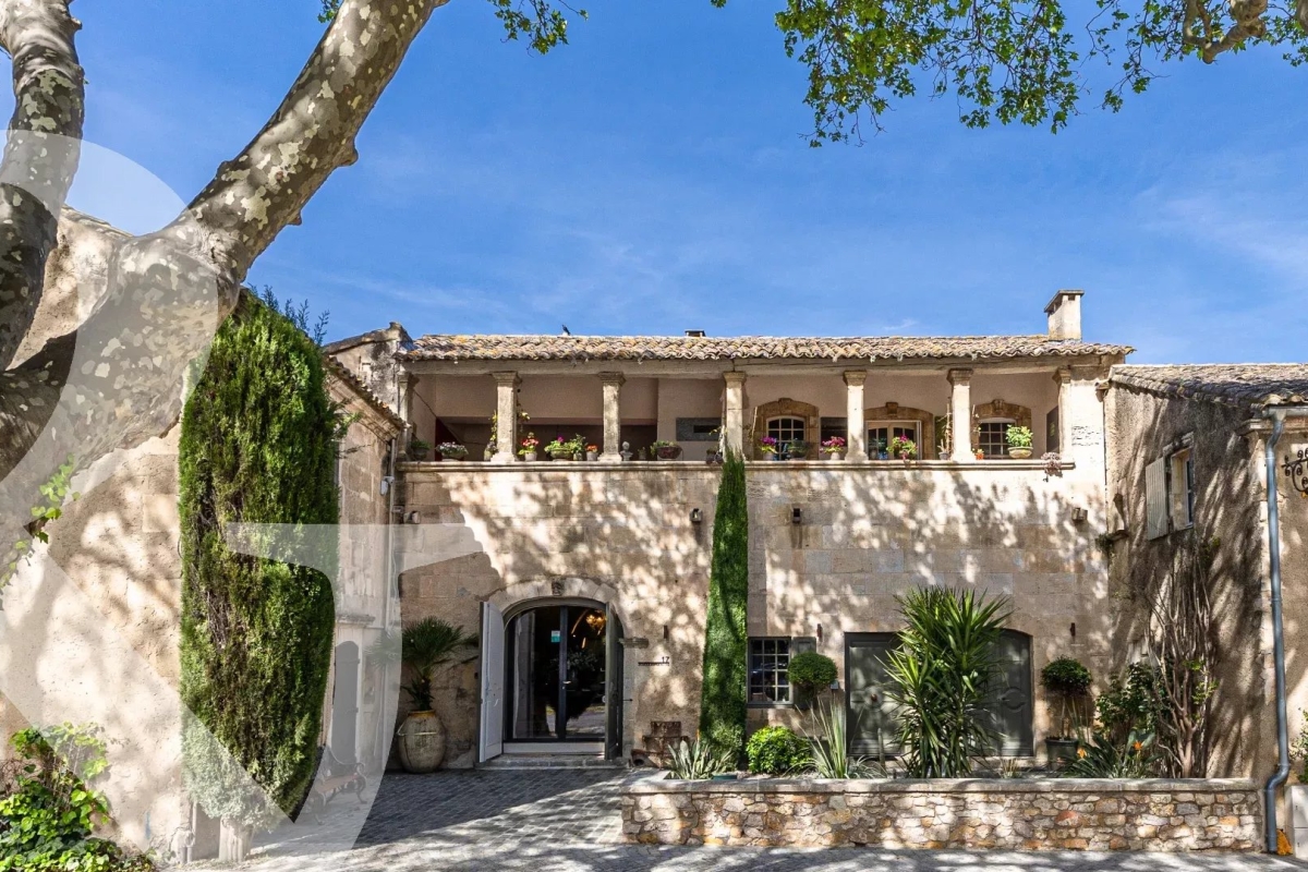 Maison de luxe à vendre à Paradou, 5 900 000 €, Photo 1