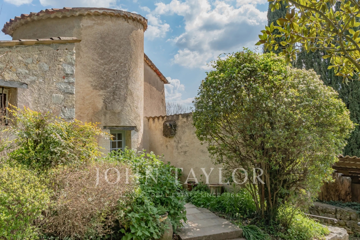 Maison de luxe à vendre à Tourrettes, 1 680 000 €, Photo 2