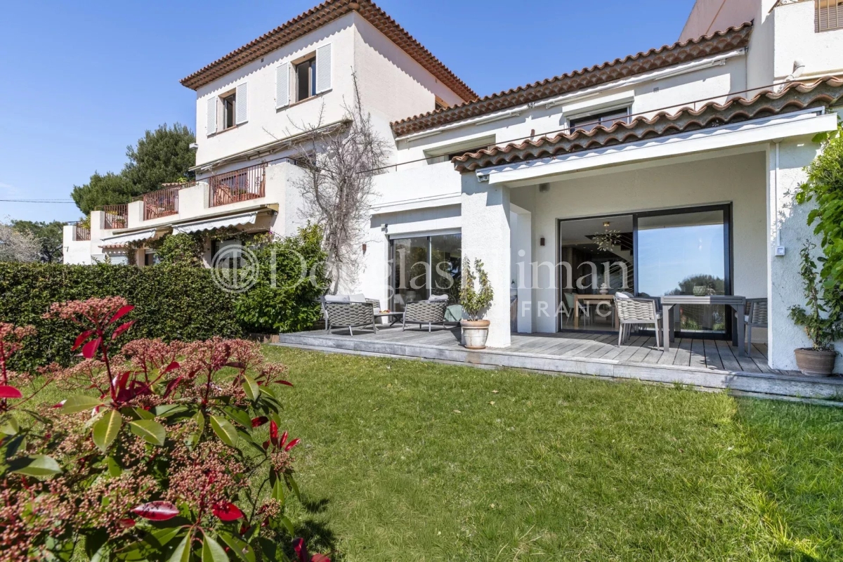 Luxury Apartment for sale in Villefranche-sur-Mer, 1 990 000 €, Photo 3