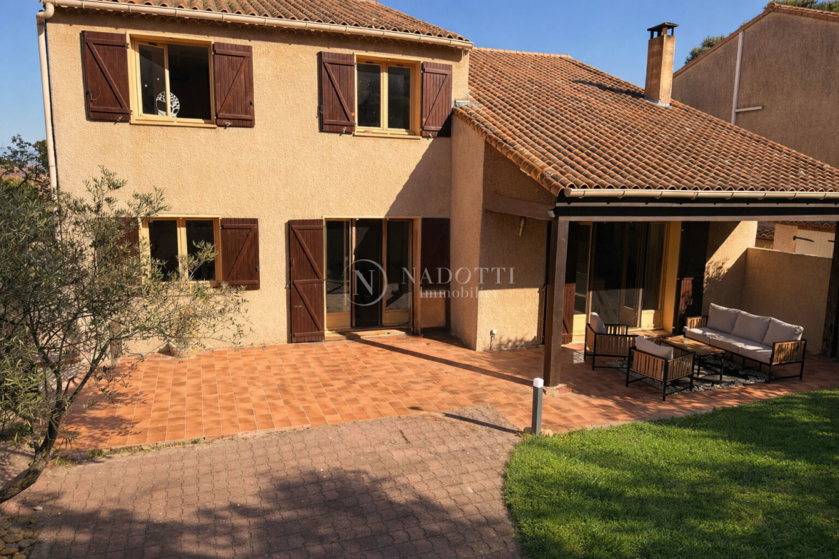 Maison de luxe à vendre à Villeneuve-Lès-Avignon, 572 000 €, Photo 2
