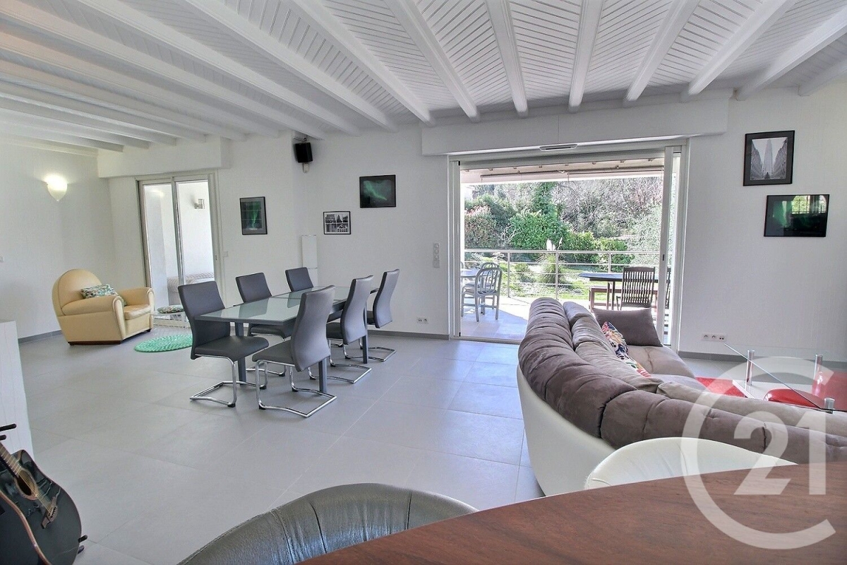 Maison de luxe à vendre à Roquefort-les-Pins, 1 490 000 €, Photo 2