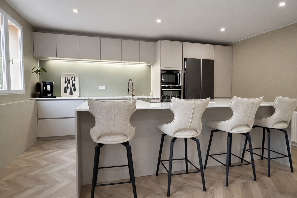 Maison de luxe à vendre à Villeneuve-Lès-Avignon, 572 000 €, Photo 5