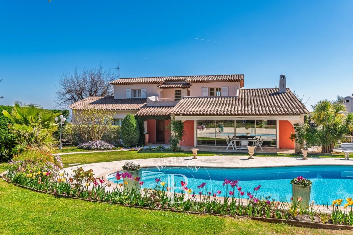 Luxury House for sale in Le Rouret, 1 890 000 €, Photo 1