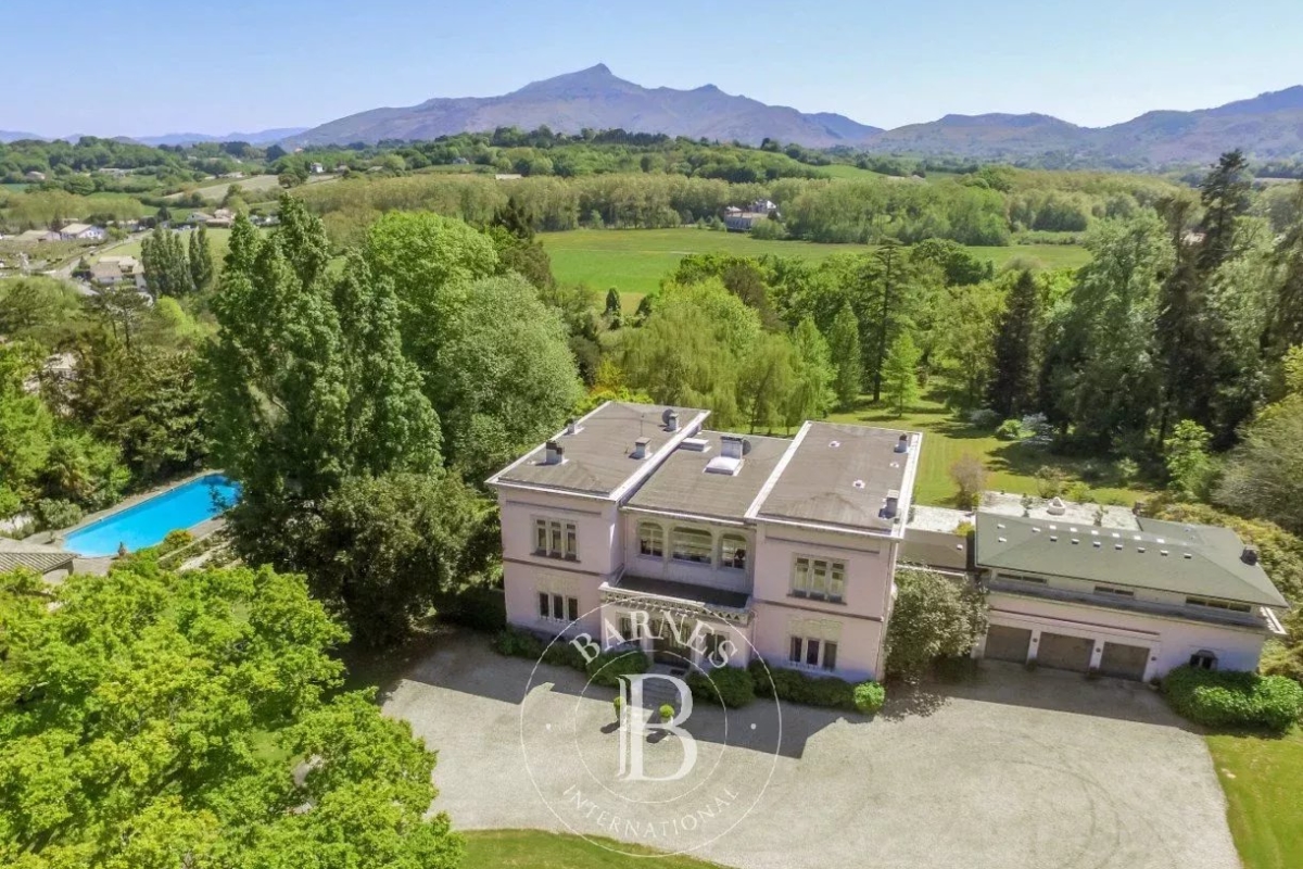 Luxury House for sale in Urrugne, 5 600 000 €, Photo 1