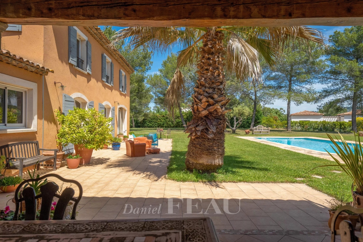 Luxury House for sale in Meyrargues, 1 180 000 €, Photo 1