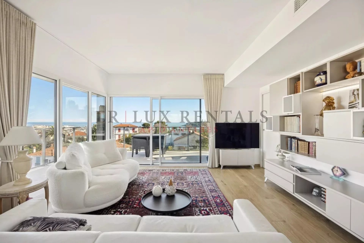 Luxury Apartment for sale in Antibes, 995 000 €, Photo 2