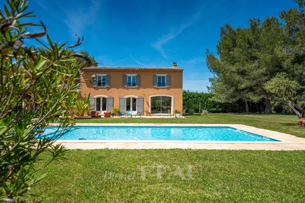 Luxury House for sale in Meyrargues, 1 180 000 €, Photo 2