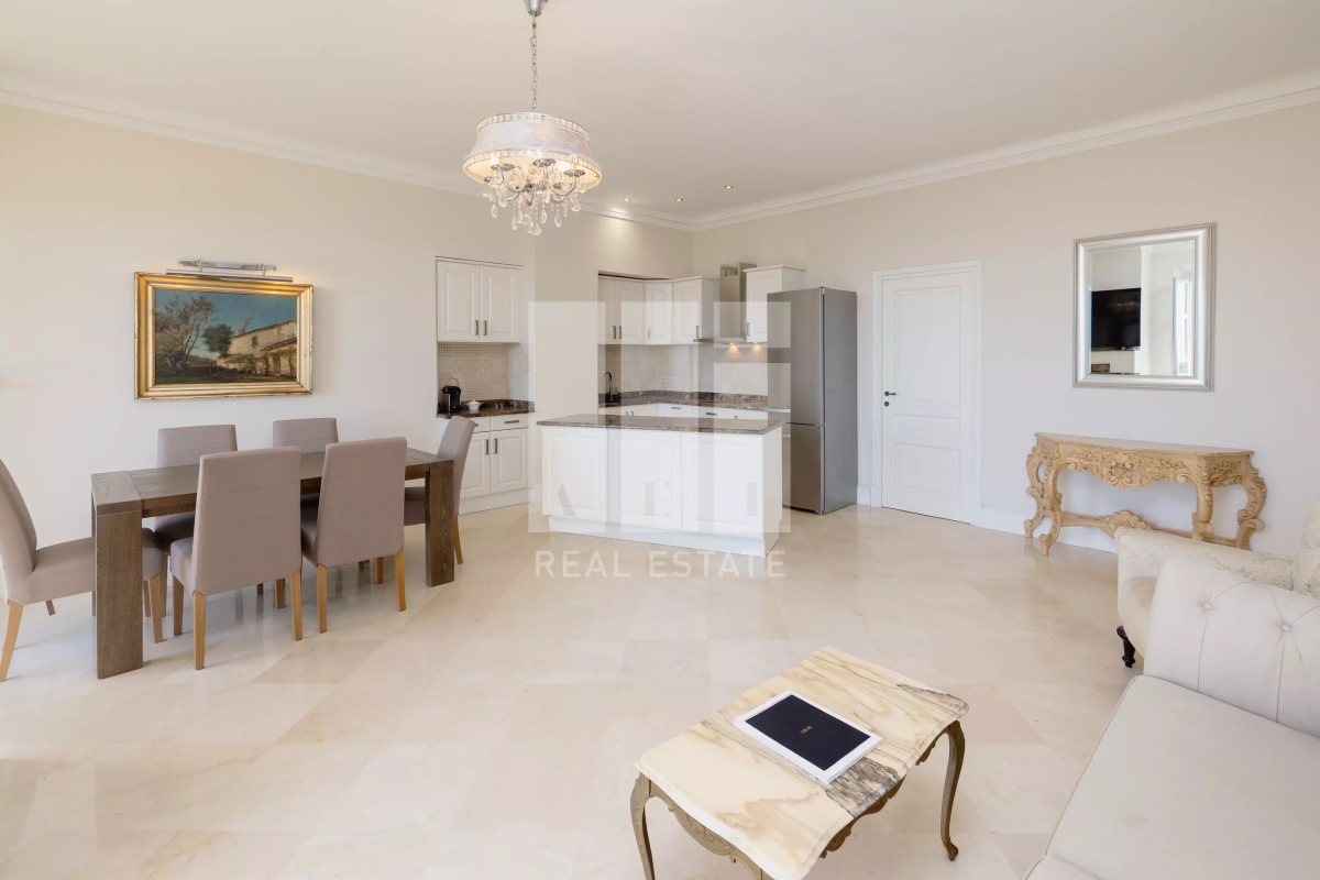 Luxury Apartment for sale in Cannes, 795 000 €, Photo 3