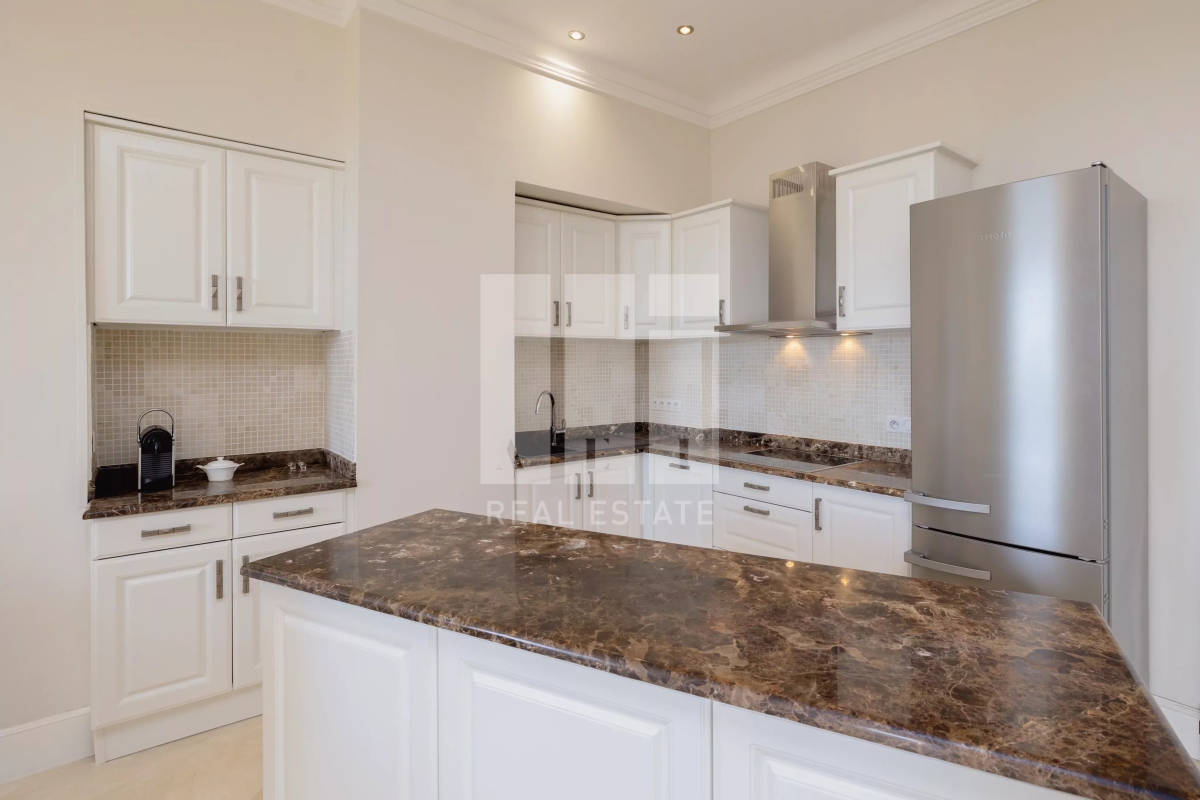 Luxury Apartment for sale in Cannes, 795 000 €, Photo 4