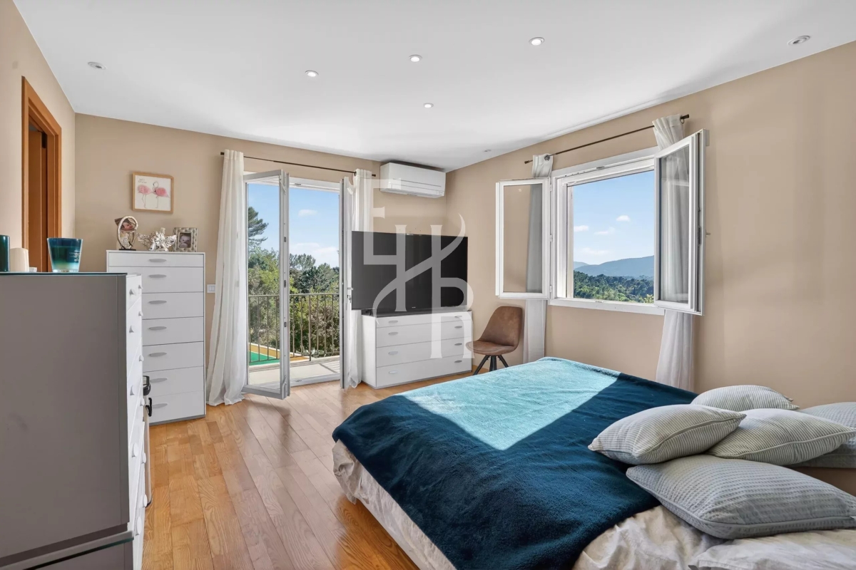 Luxury House for sale in Mougins, 1 350 000 €, Photo 7