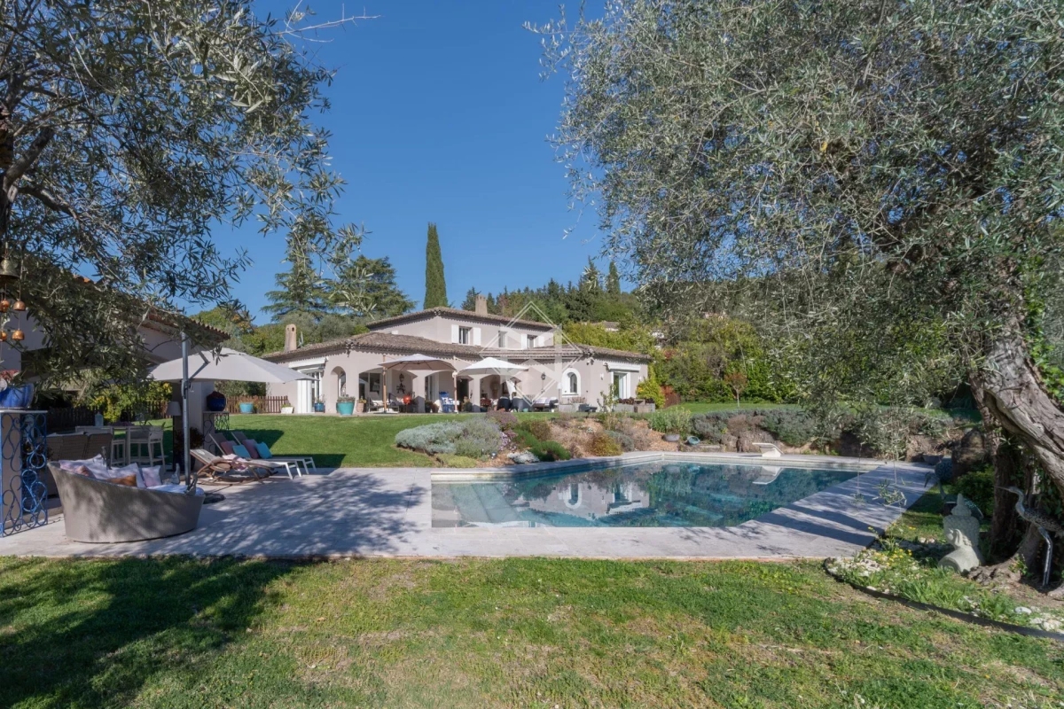 Maison de luxe à vendre à Mougins, 2 150 000 €, Photo 1