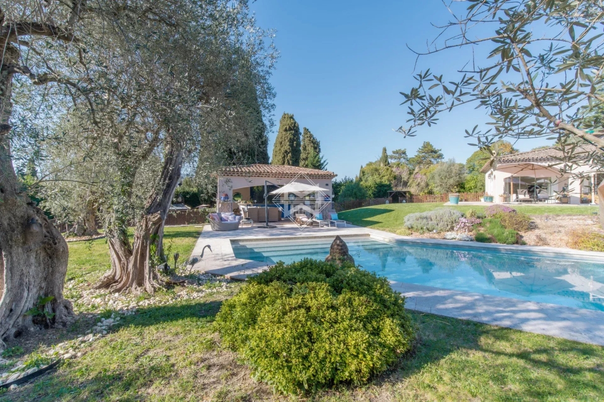 Maison de luxe à vendre à Mougins, 2 150 000 €, Photo 3