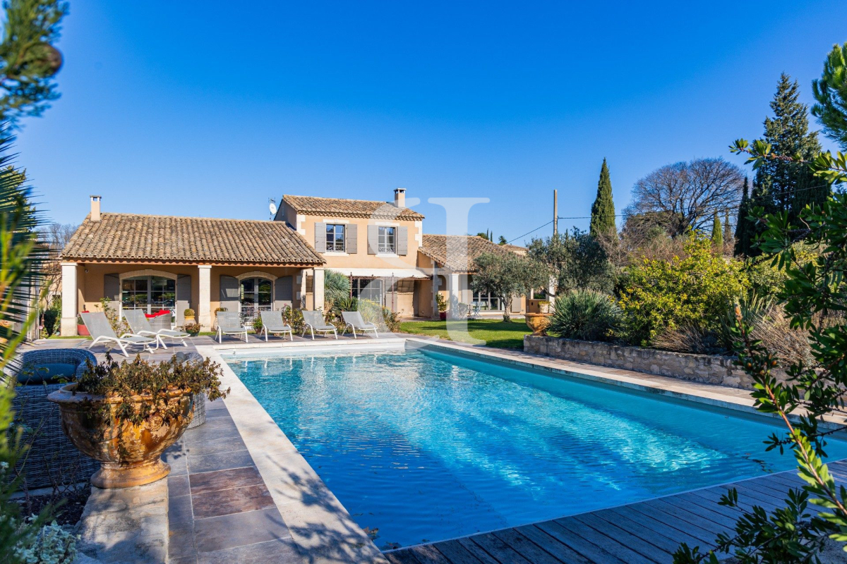 Maison de luxe à vendre à Saint-Rémy-de-Provence, 3 390 000 €, Photo 1