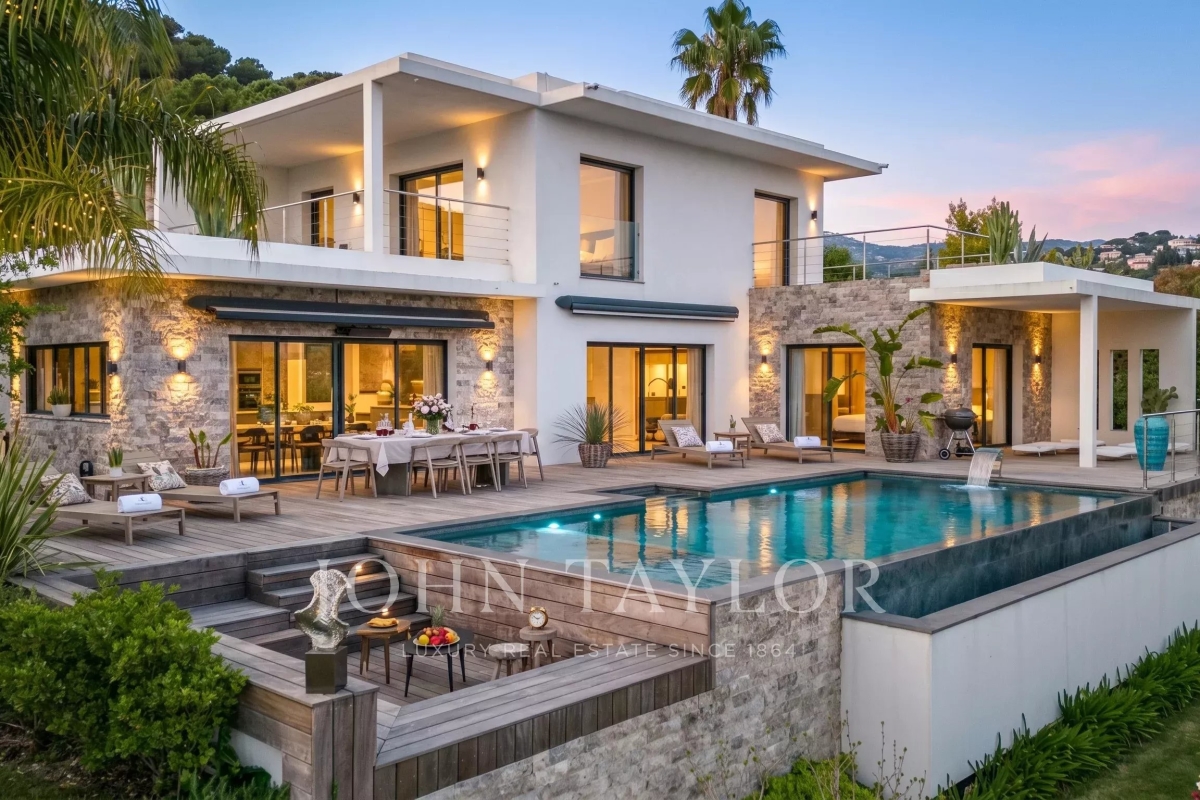 Maison de luxe à louer à Mougins, 14 000 €, Photo 1