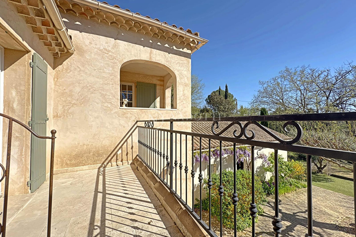 Maison de luxe à vendre à Cadenet, 840 000 €, Photo 4