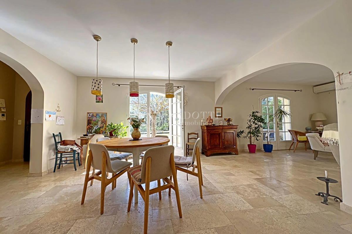 Maison de luxe à vendre à Cadenet, 840 000 €, Photo 7