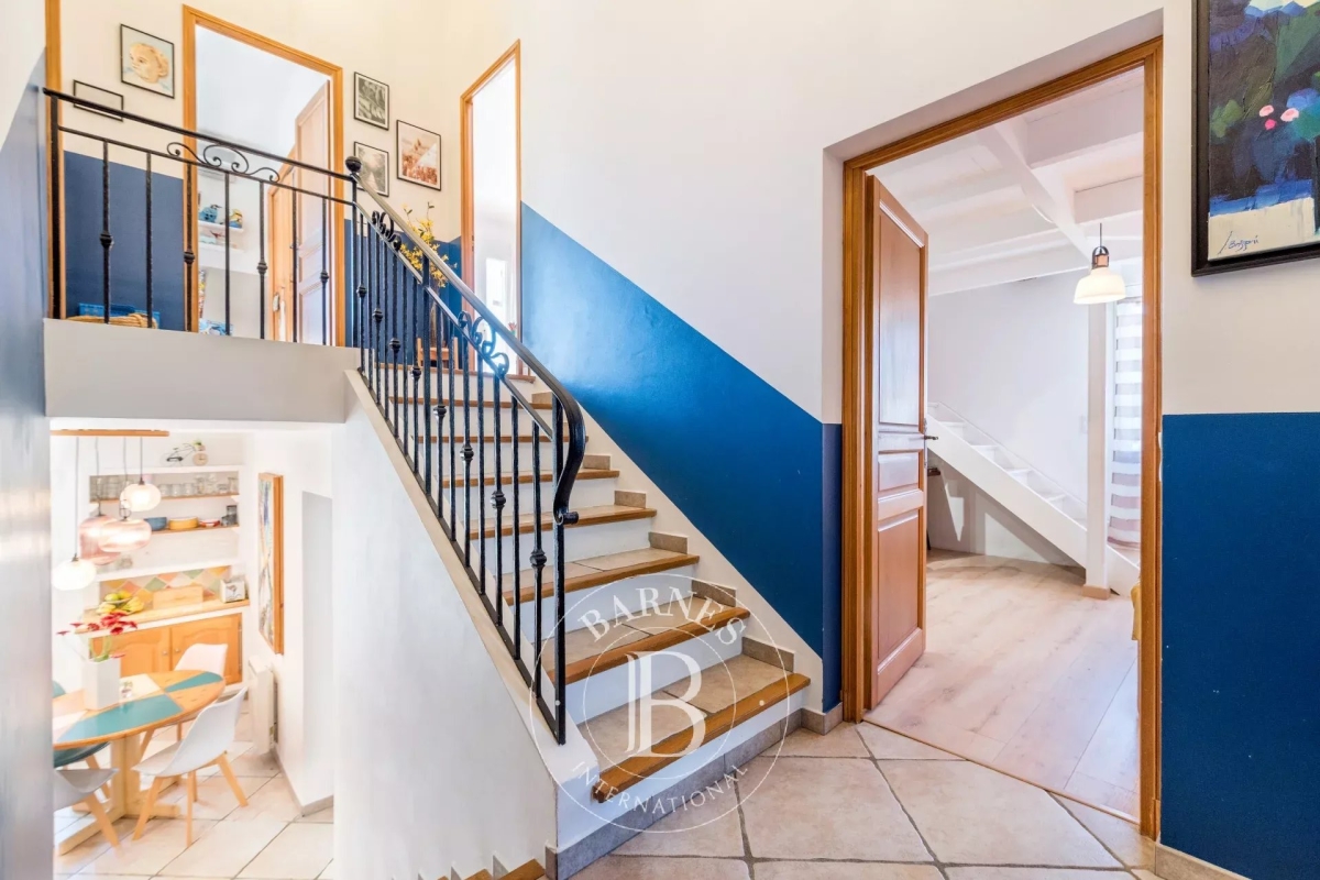 Maison de luxe à vendre à Saint-Paul-de-Vence, 549 000 €, Photo 2