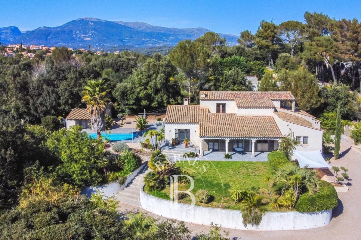 Luxury House for sale in Biot, 2 450 000 €, Photo 1