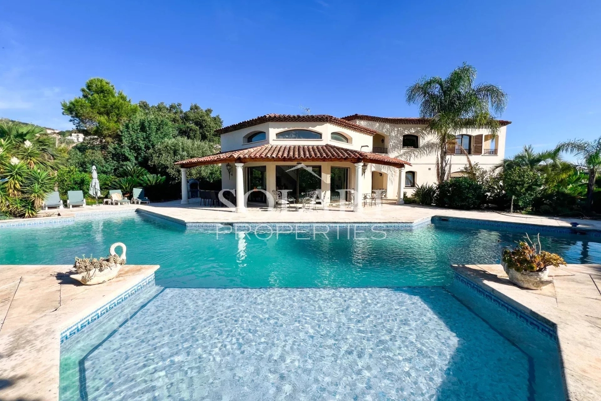 Luxury House for sale in Mandelieu-la-Napoule, 1 695 000 €, Photo 1