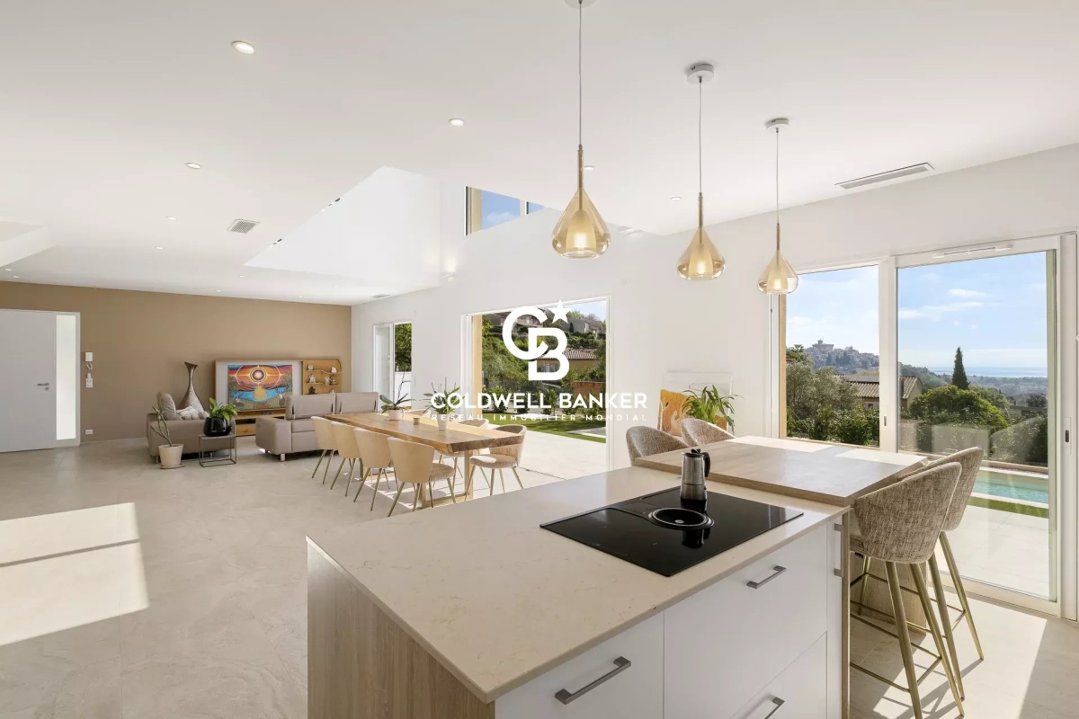 Luxury House for sale in Cagnes-sur-Mer, 1 250 000 €, Photo 2