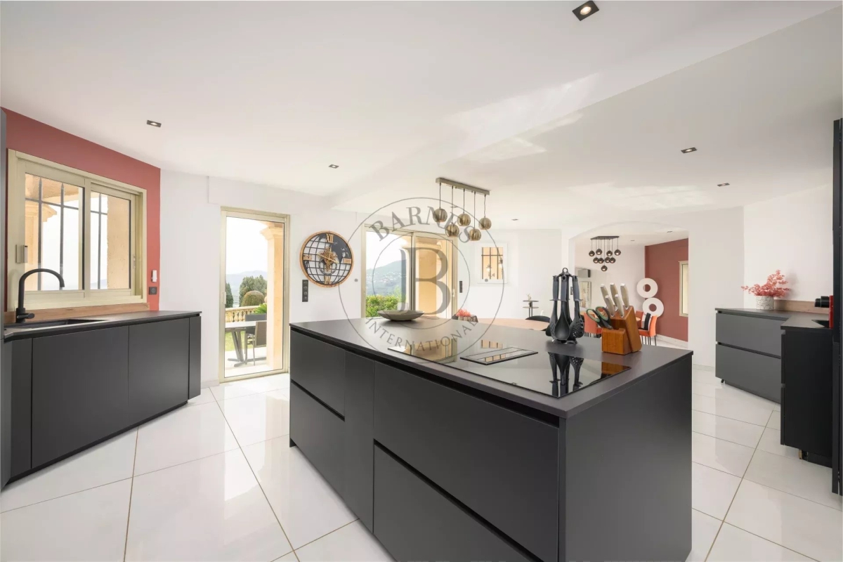 Maison de luxe à vendre à La Roquette-sur-Siagne, 2 545 000 €, Photo 3