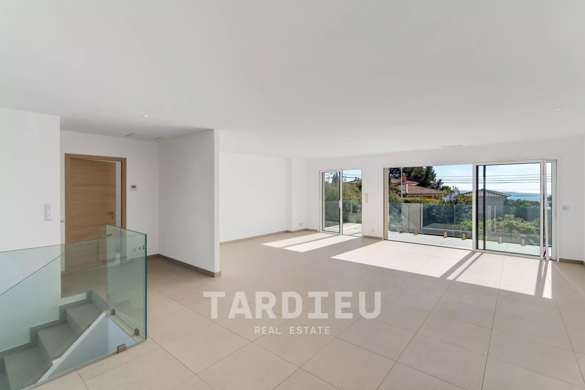 Luxury House for sale in Cavalaire-sur-Mer, 1 750 000 €, Photo 6