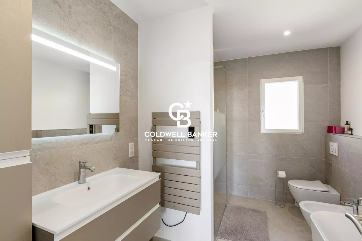 Luxury House for sale in Cagnes-sur-Mer, 1 250 000 €, Photo 7