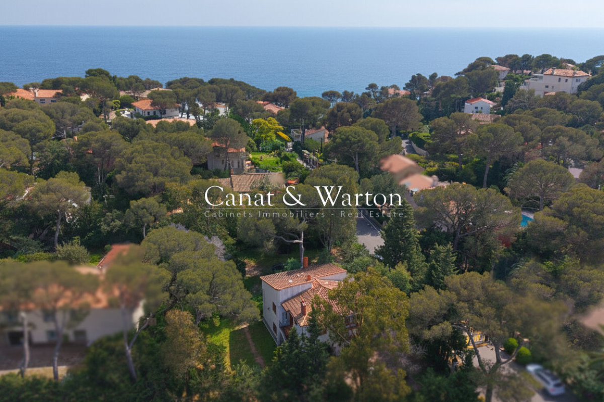 Maison de luxe à vendre à Saint-Raphaël, 790 000 €, Photo 1