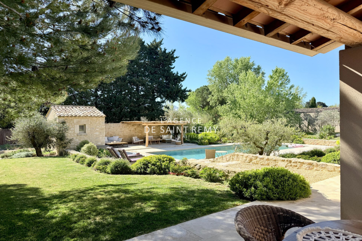 Maison de luxe à vendre à Saint-Rémy-de-Provence, 2 520 000 €, Photo 3