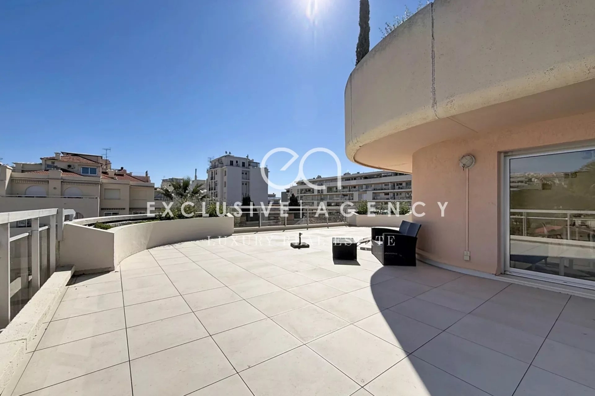Appartement de luxe à vendre à Cannes, 1 750 000 €, Photo 3