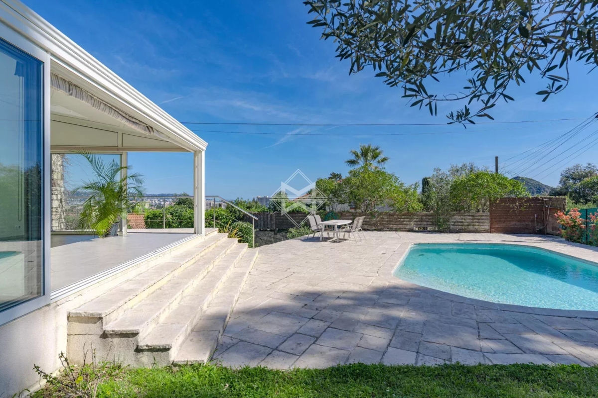 Maison de luxe à vendre à Mandelieu-la-Napoule, 1 395 000 €, Photo 3