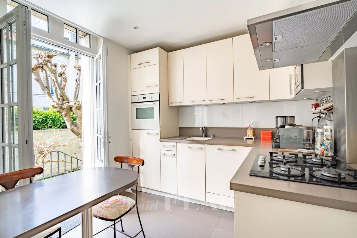 Maison de luxe à vendre à Versailles, 1 850 000 €, Photo 6
